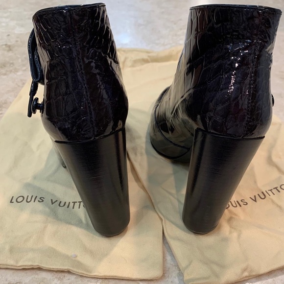 Louis Vuitton Croc Embossed Booties - Picture 7 of 7